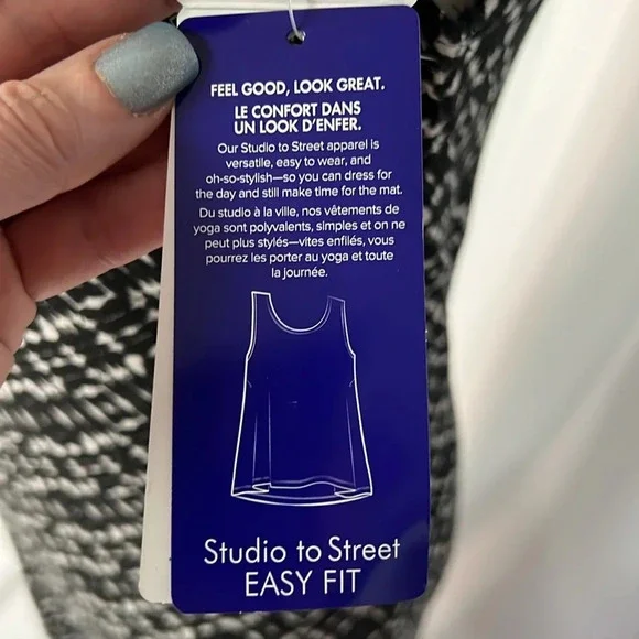 NWT Gaiam Stella Dress Cait Print in Black - size Medium - Picture 8 of 9